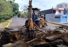 OOAPAS repara fuga en línea de distribución que abastece a 9 colonias