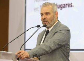 Avanza gobierno digital en trámites y servicios para ciudadanos: Bedolla