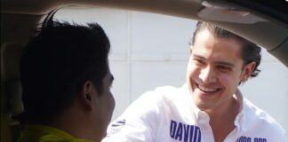 Ordena INE a David Cortés eliminar propaganda con niñas