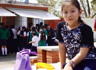 Pide SEE a escuelas ser flexibles con uso de uniforme por onda de calor