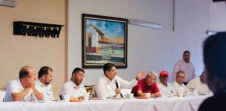 Organizaciones de taxistas refrendan apoyo a Nacho Campos
