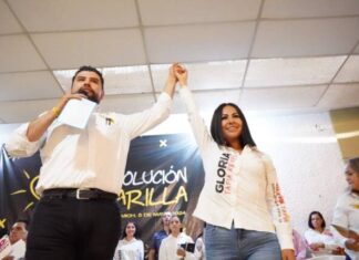 EN LA NICOLÁS ROMERO DE ZITÁCUARO MANIFIESTAN RESPALDO A GLORIA TAPIA