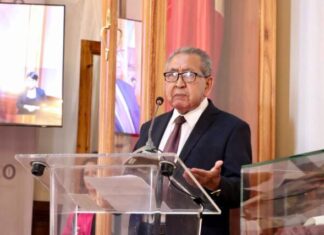 IGNACIO ROQUE RECIBE DEL CONGRESO DE MICHOACÁN EL «MÉRITO PERIODÍSTICO»