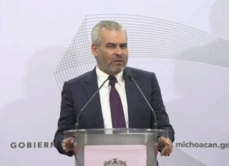 Niega Bedolla, relevo institucional en la SSP, ante exigencia de policías