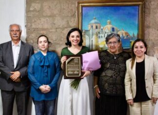 Médicos michoacanos reconocen labor legislativa de Adriana Hernández