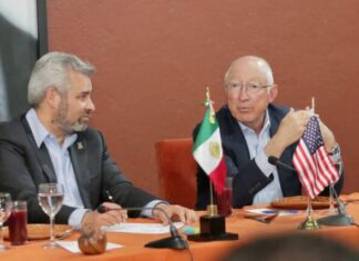 SE REUNIRÁN ALFREDO RAMÍREZ Y KEN SALAZAR, TRAS VETO AL AGUACATE Y OTROS FRUTOS
