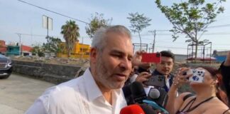 Vota gobernador; llama a ciudadanos a ejercer su derecho