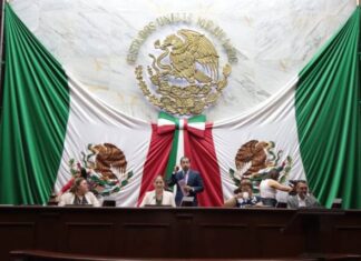 A Juan Bosco Martínez y Nicolás de la Torre, la Presea Melchor Ocampo: 75 Legislatura