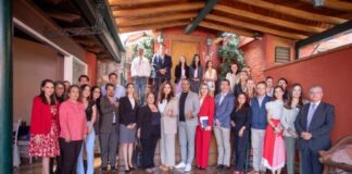 UMSNH y CANACO SERVYTUR plantean ruta para potenciar competencias profesionales en universitarios