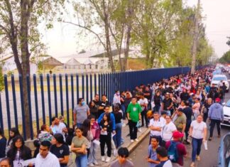 Aspirantes arriban a Ciudad Universitaria desde temprana hora