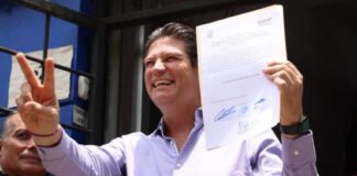 Recibe Alfonso Martínez, constancia de mayoría como Presidente electo