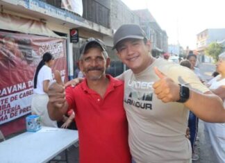 Víctor Zurita lleva la Caravana de Servicios a El Realito