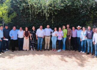 Dirigencia del PRD, alcaldes y alcaldesas electas trazan ruta hacia el futuro