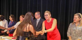 EDUCACIÓN, EL LEGADO MÁS IMPORTANTE QUE PUEDEN DEJAR LAS FAMILIAS: RECTORA