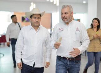 BEDOLLA COMPARTE AVANCES DEL CABLEBÚS A LAS AUTORIDADES ELECTAS DE URUAPAN