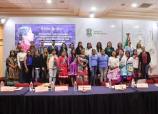 GOBIERNO ESTATAL ACERCA SERVICIOS A MUJERES DE COMUNIDADES CON AUTOGOBIERNO