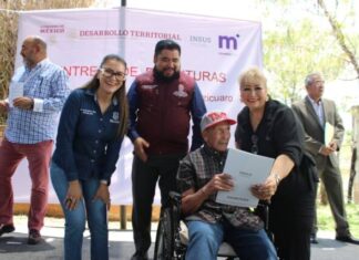 Realizan entrega de escrituras en colonia ex hacienda Itzicuaro
