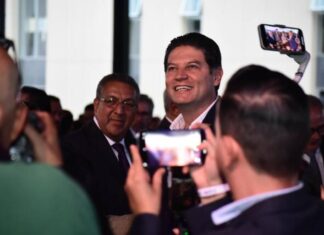 Todo listo para el 3er Informe de Alfonso Martínez