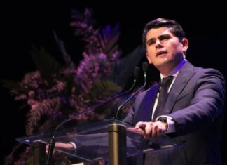 Con acciones históricas, presenta Toño Ixtláhuac Tercer Informe de Gobierno
