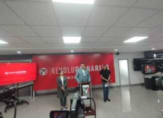 Al PRD le conviene ir solo en el siguiente proceso electoral: Memo Valencia