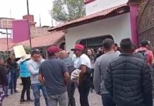 Habitantes de Nahuatzen irrumpen en reunión en el IEM