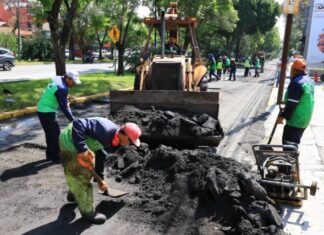 Atiende Gobierno de Morelia reporte ciudadano de bacheo en Av. Camelinas