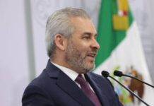 Gobierno de Michoacán revisa cumplimiento a formalización laboral en sector aguacatero: Bedolla
