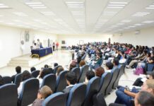 Estudiantes recipiendarios del Premio Padre de la Patria, representan lo mejor de la UMSNH: Rectora