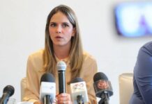 DANIELA DE LOS SANTOS TORRES DEJA AL PARTIDO REVOLUCIONARIO INSTITUCIONAL