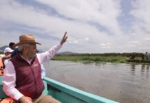 Adquiere Gobierno de Michoacán draga marina para limpieza del lago de Pátzcuaro