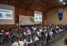 Comunidad científica acerca investigación sobre paleontología a la sociedad
