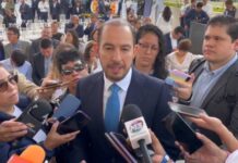 «MARCO CORTÉS ARREMETE CONTRA LA SENADORA ARACELI SAUCEDO POR UNIRSE A MORENA»