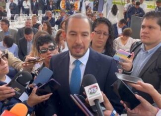 «MARCO CORTÉS ARREMETE CONTRA LA SENADORA ARACELI SAUCEDO POR UNIRSE A MORENA»