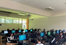 ESTUDIANTES Y DOCENTE DEL CECYTEM REFUERZAN CONOCIMIENTOS EN GESTIÓN EMPRESARIAL