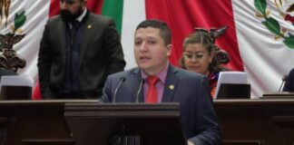 SE PRONUNCIA VICENTE GÓMEZ POR INCREMENTAR SALARIOS EN TELEBACHILLERATO
