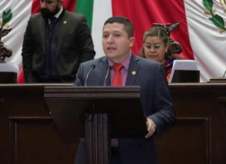 SE PRONUNCIA VICENTE GÓMEZ POR INCREMENTAR SALARIOS EN TELEBACHILLERATO
