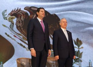 PRESUME ALFONSO MARTÍNEZ RIQUEZA DE MORELIA EN ENCUENTRO NACIONAL COPARMEX