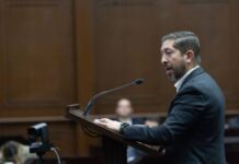 Formalizar campamentos tortugueros para potenciar su labor, propone el diputado Abraham Espinoza