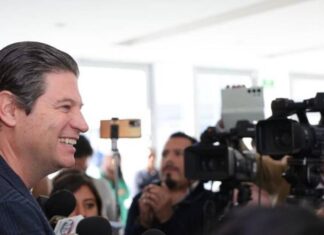 Críticas a gira por LC, por detractores que no quieren trabajar: Poncho Martínez