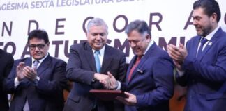 Congreso del Estado entrega condecoración “Mérito al Turismo Michoacano”