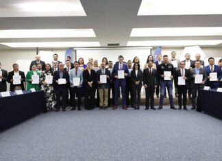 Construcción de la paz, inicia con la educación: Alfonso Martínez