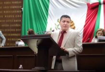 Presenta Vicente Gómez iniciativa para reconocer la labor de las parteras tradicionales en la Ley de Salud