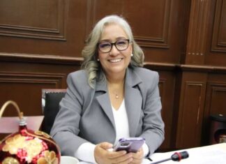 Emma Rivera celebra la aprobación de la reforma que garantiza la autonomía y estabilidad financiera de la UMSNH