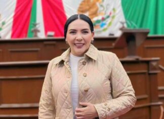 PRI rechazó desaparición de organismos autónomos: Adriana Campos