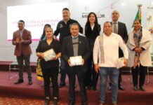 Con libro, contribuye Cecytem a preservar lengua purépecha