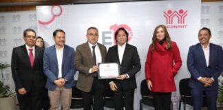 UMSNH cumple con sus pagos al Infonavit; Universidad Michoacana recibe galardón como Empresa de 10 Plus