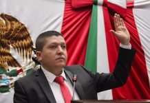 Se manifiesta Vicente Gómez Núñez a favor de personas egresadas de las Universidades para el Bienestar Benito Juárez
