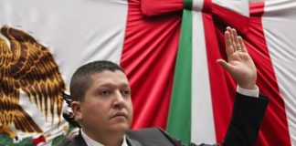 Se manifiesta Vicente Gómez Núñez a favor de personas egresadas de las Universidades para el Bienestar Benito Juárez