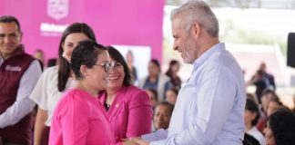 En 2024, beneficiados con apoyos económicos más de 2 mil mujeres, niñas y niños con cáncer: Bedolla