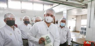Este año inicia construcción de planta de secado de leche en Jiquilpan: Bedolla